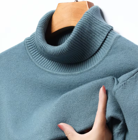 Plain Turtleneck